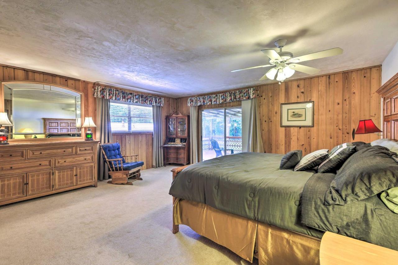 Charming Abode With Dock On The Suwannee River Bell Bagian luar foto