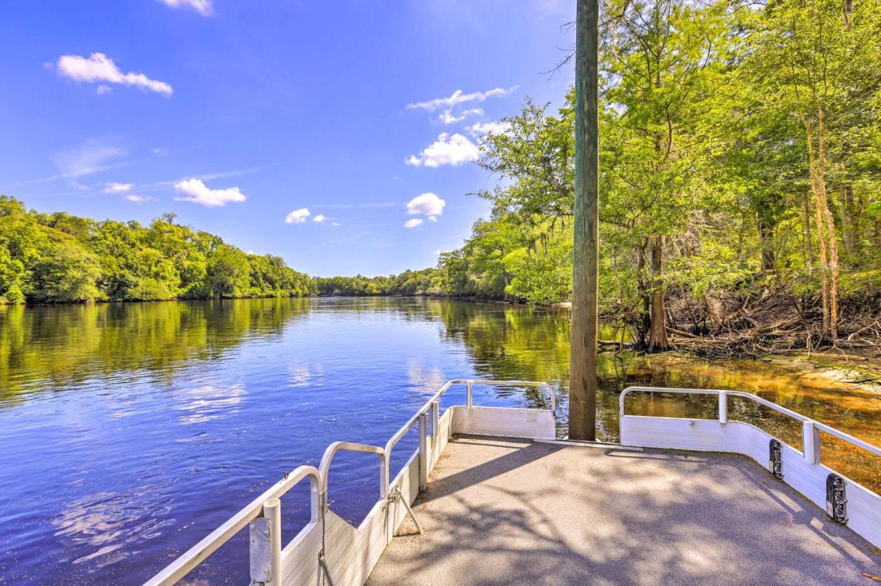 Charming Abode With Dock On The Suwannee River Bell Bagian luar foto